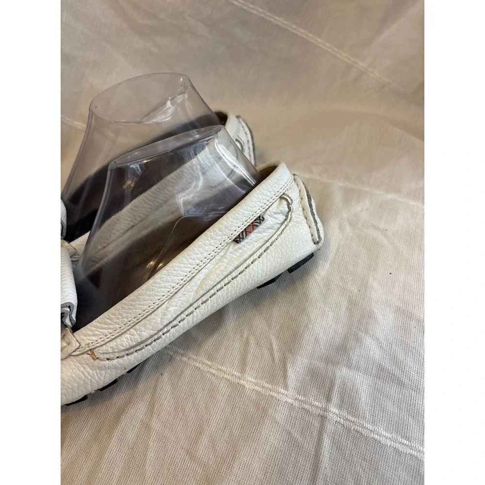 Burberry Womens White Pebbled Leather Tassel Kiltie Driving Loafers
